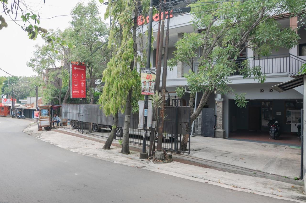 Hotel RedDoorz near Exit Toll Pasteur 4 Bandung Exterior foto